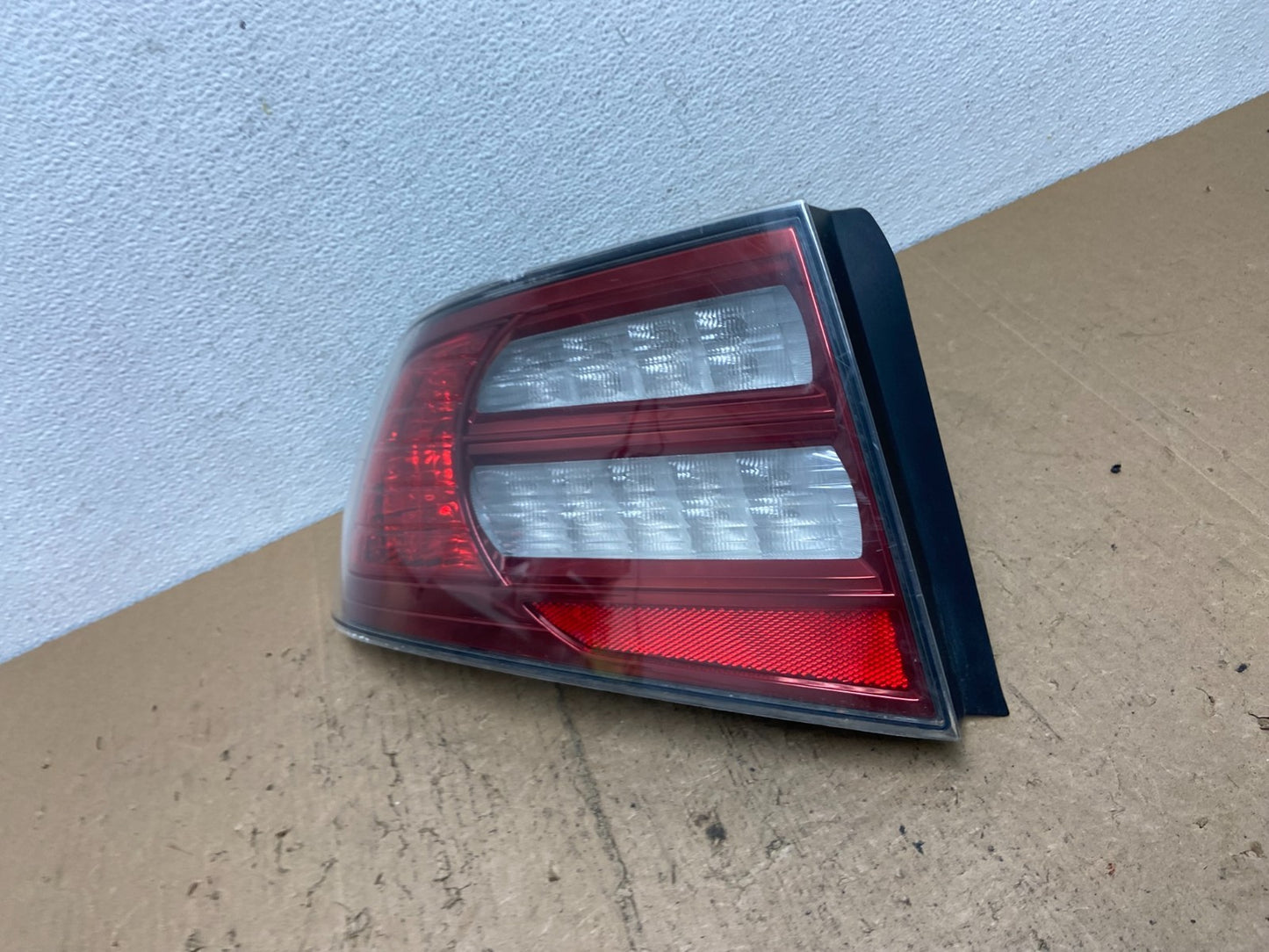 2007 - 2008 Acura Tl Left Driver LH Side Tail Light AC7353 DW1
