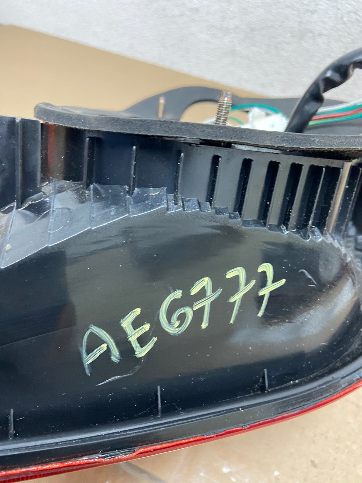 2002 2003 2004 Toyota Camry Left Driver LH Side Tail Light AE6777 LK7
