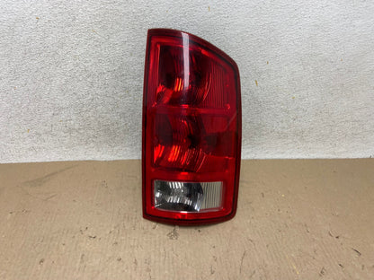 2002 to 2006 Dodge Ram 1500 Right passenger Rh side Tail Light DEPO AH7675 LK0
