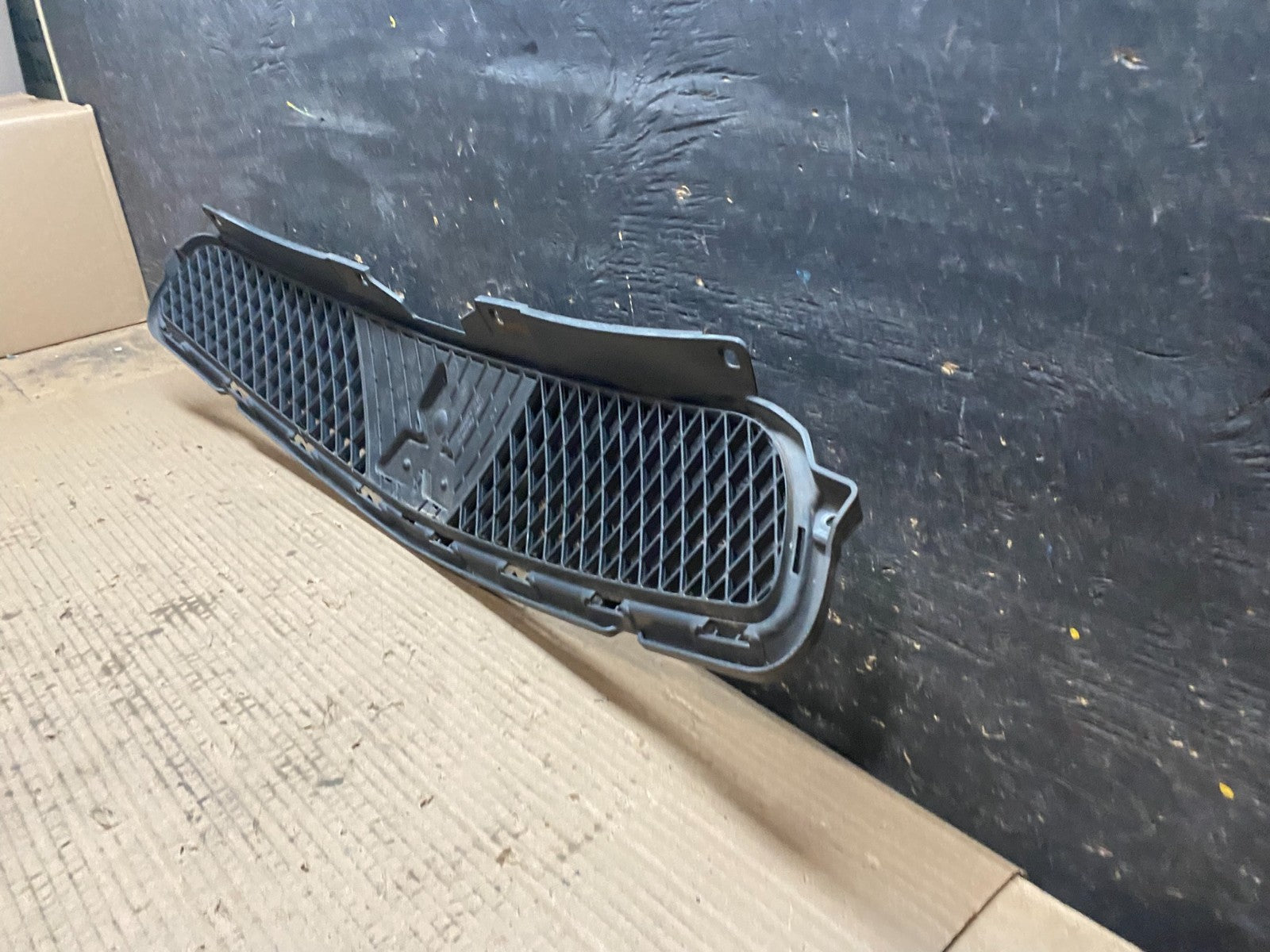 2009 to 2012 Mitsubishi Eclipse Front Upper Grille Grill OEM  V2468 DG4
