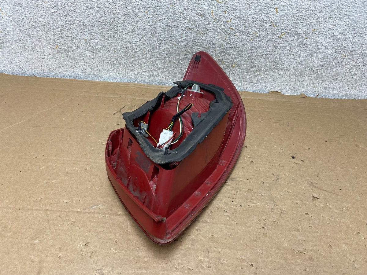 2006 to 2011 Kia Rio Sedan Left Driver LH Side Tail Light AH8482 LK4