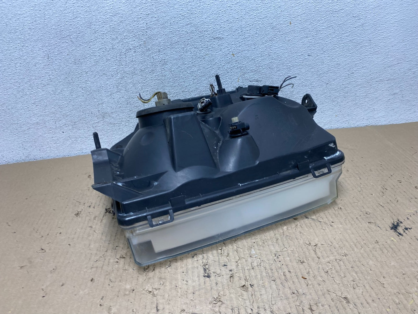 2008-2014 Ford Econoline E150 E250 E350 Left Driver LH Headlight AF7203 DW7