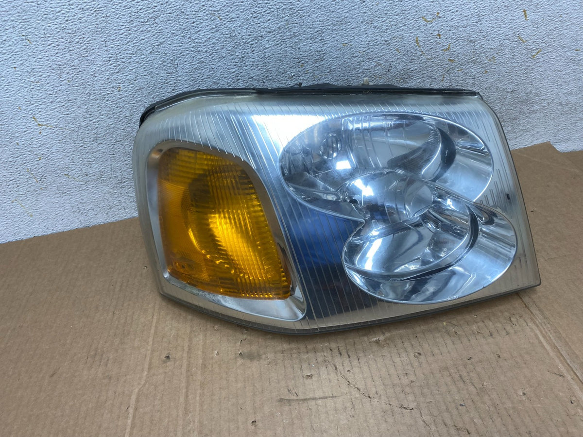 2002 to 2009 Gmc Envoy Right Passenger RH Side Headlight Halogen AI4469 DW0