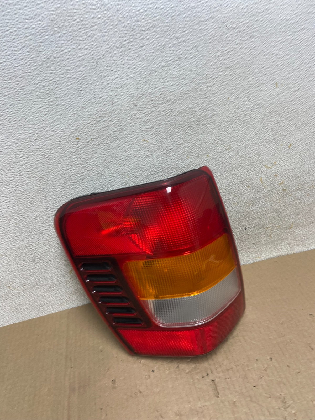 1999 - 2004 Jeep Grand Cherokee WJ Left Driver Lh Tail Light DEPO AI9609 LK2