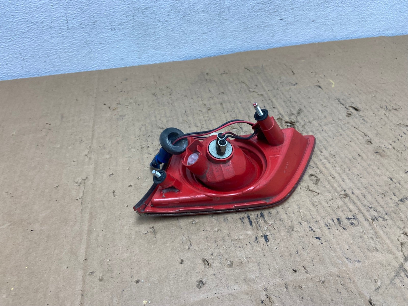 2003-2005 Infiniti FX35 FX45 Left Driver Lh Red Inner Tail Light AD2525 LK4