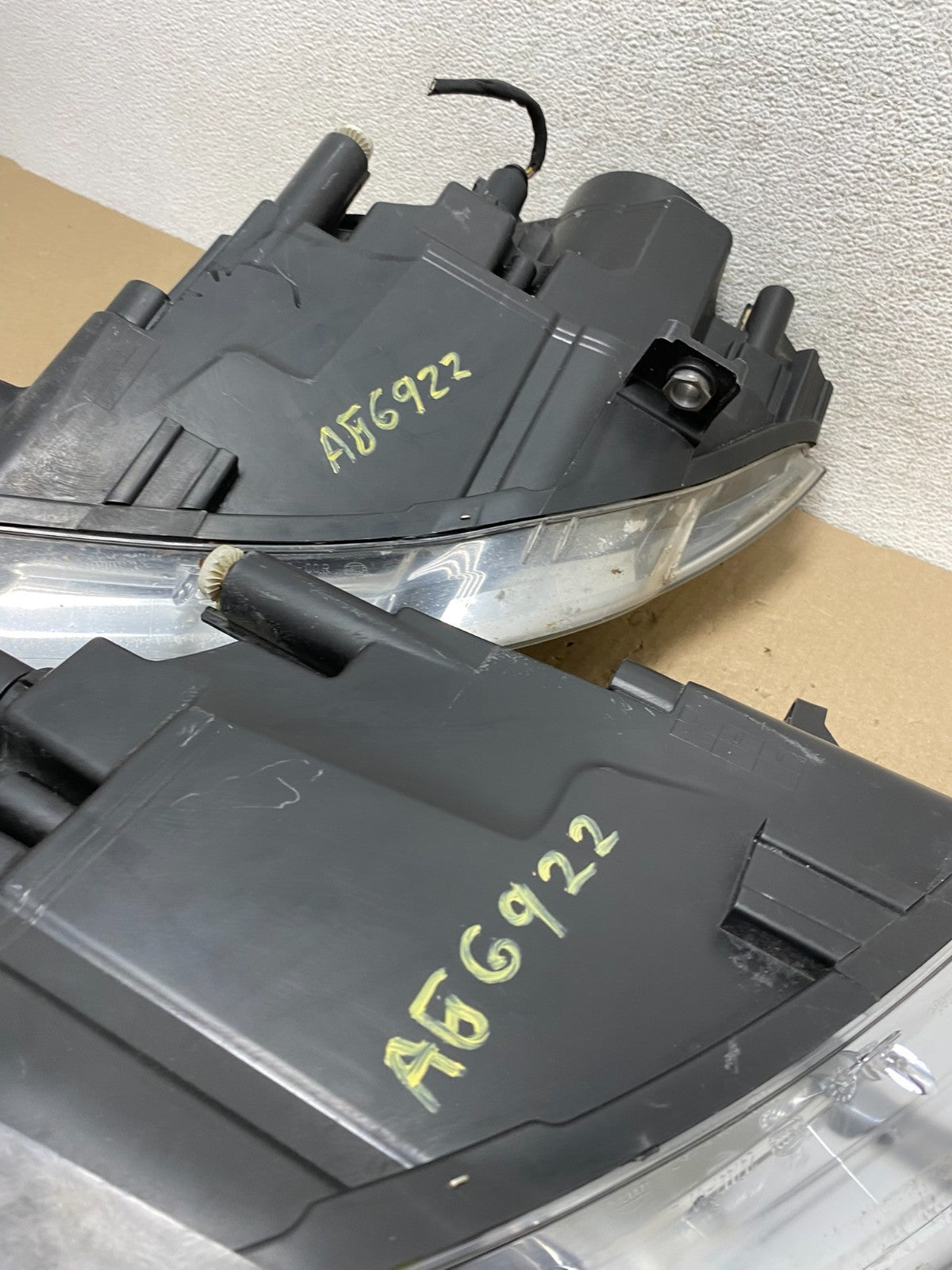 2006 - 2010 Volkswagen Passat Left+Right Side Halogen Headlights AG6922 DW12