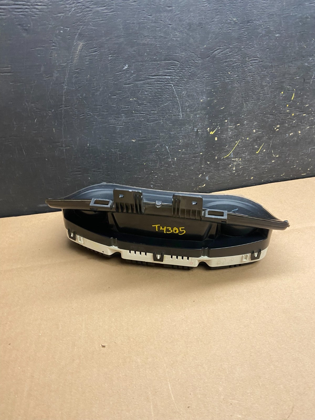 2013 to 2015 Ford Explorer Speedometer Cluster db5t-10849-jk T4305 DG3