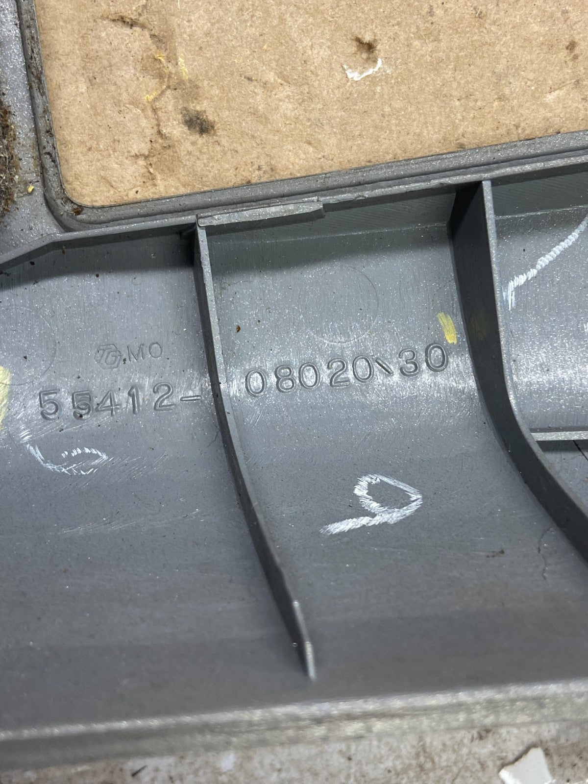 2001-2003 Toyota Sienna Center Console Dash Radio Bezel Trim AE1756 DG5