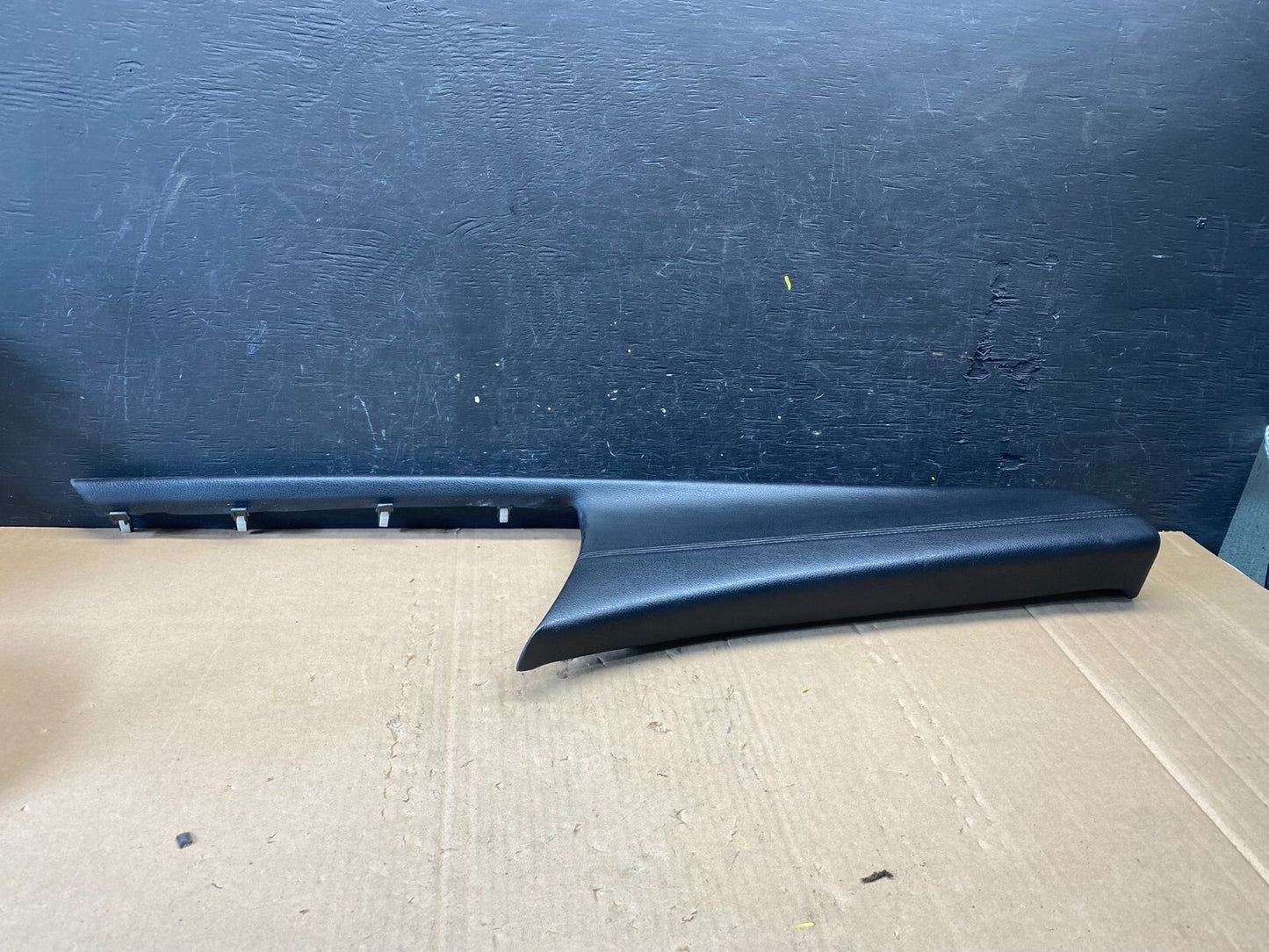 2013 - 2018 Toyota Avalon Right Passenger Side Front Upper Cover M1600 DG1