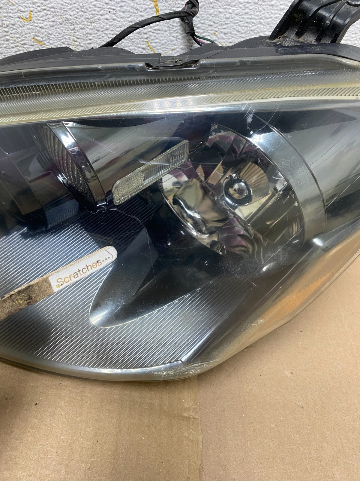 2005 to 2006 Nissan Altima Left+Right Set Halogen Headlights AI1239 DW4