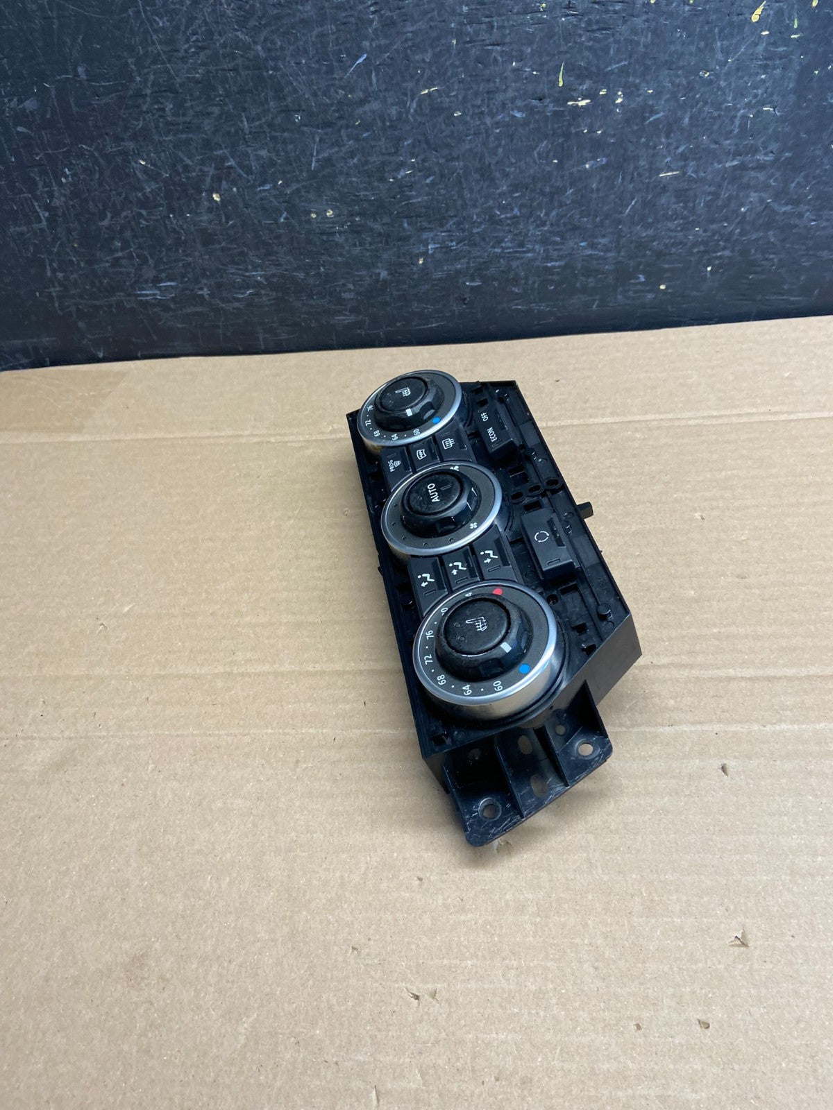 2008-2009 Land Rover LR2 Heater AC Air Temperature Control Panel AG5025 DG1