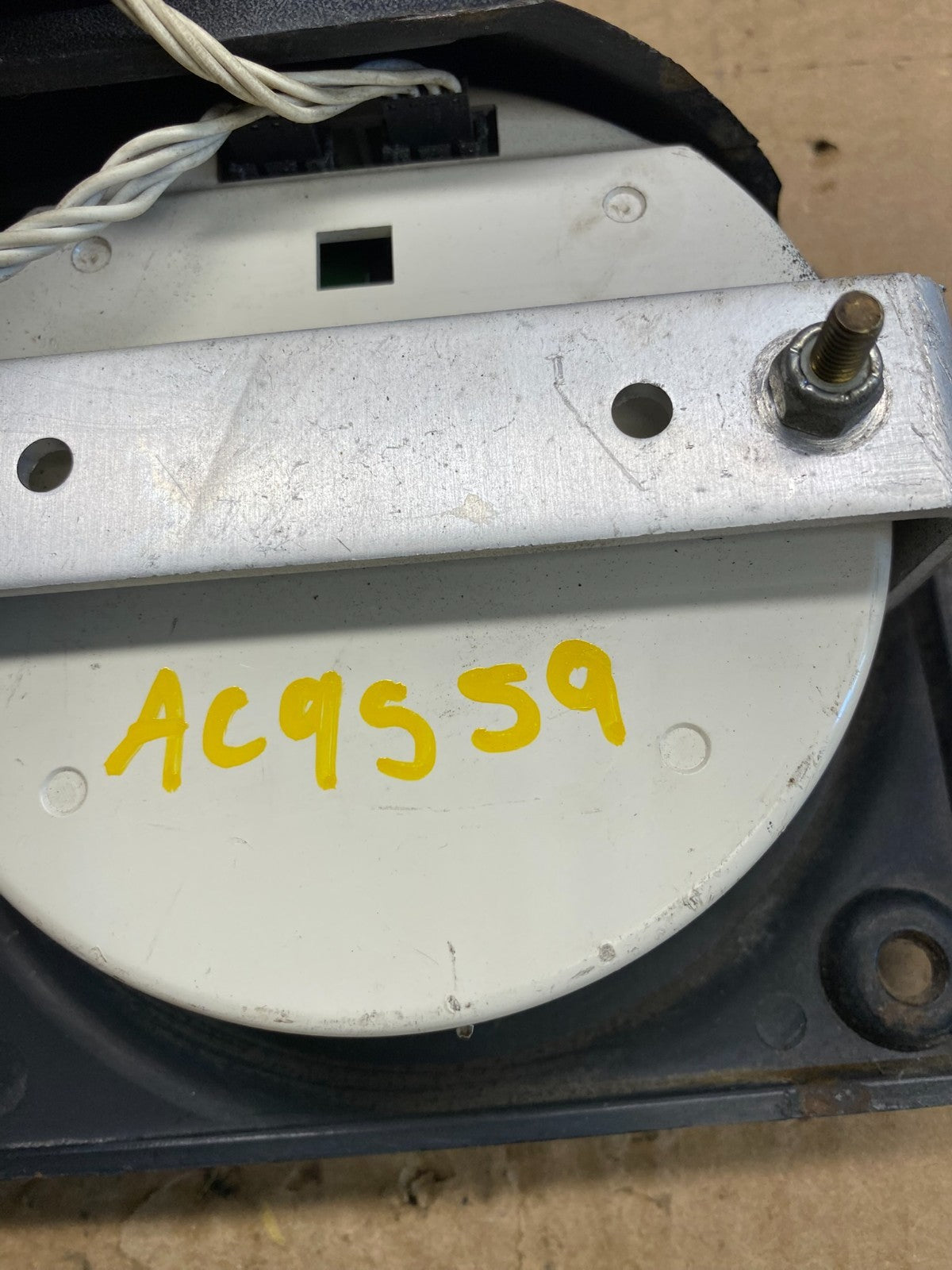 2011 Mack LE Instrument Panel Cluster AC95595
