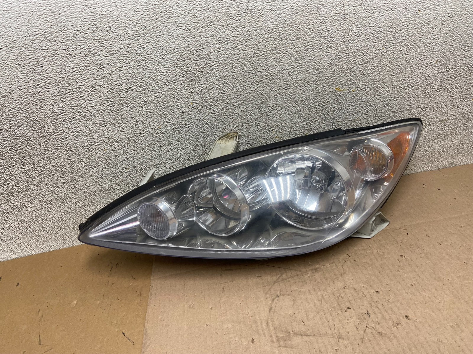 2005 to 2006 Toyota Camry Left Driver LH Halogen Headlight TYC AA0396 DW0