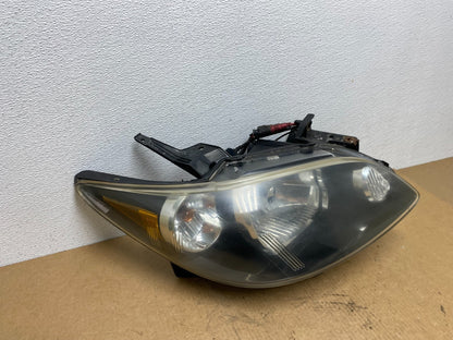 2004 to 2005 Mazda Mpv Black Bezel Right Passenger RH Headlight Oem AC3001 DG2