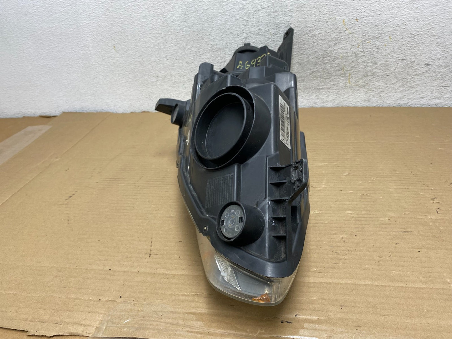 2013 to 2016 Ford C-MAX Left Driver LH Side Headlight AG9329 DW6