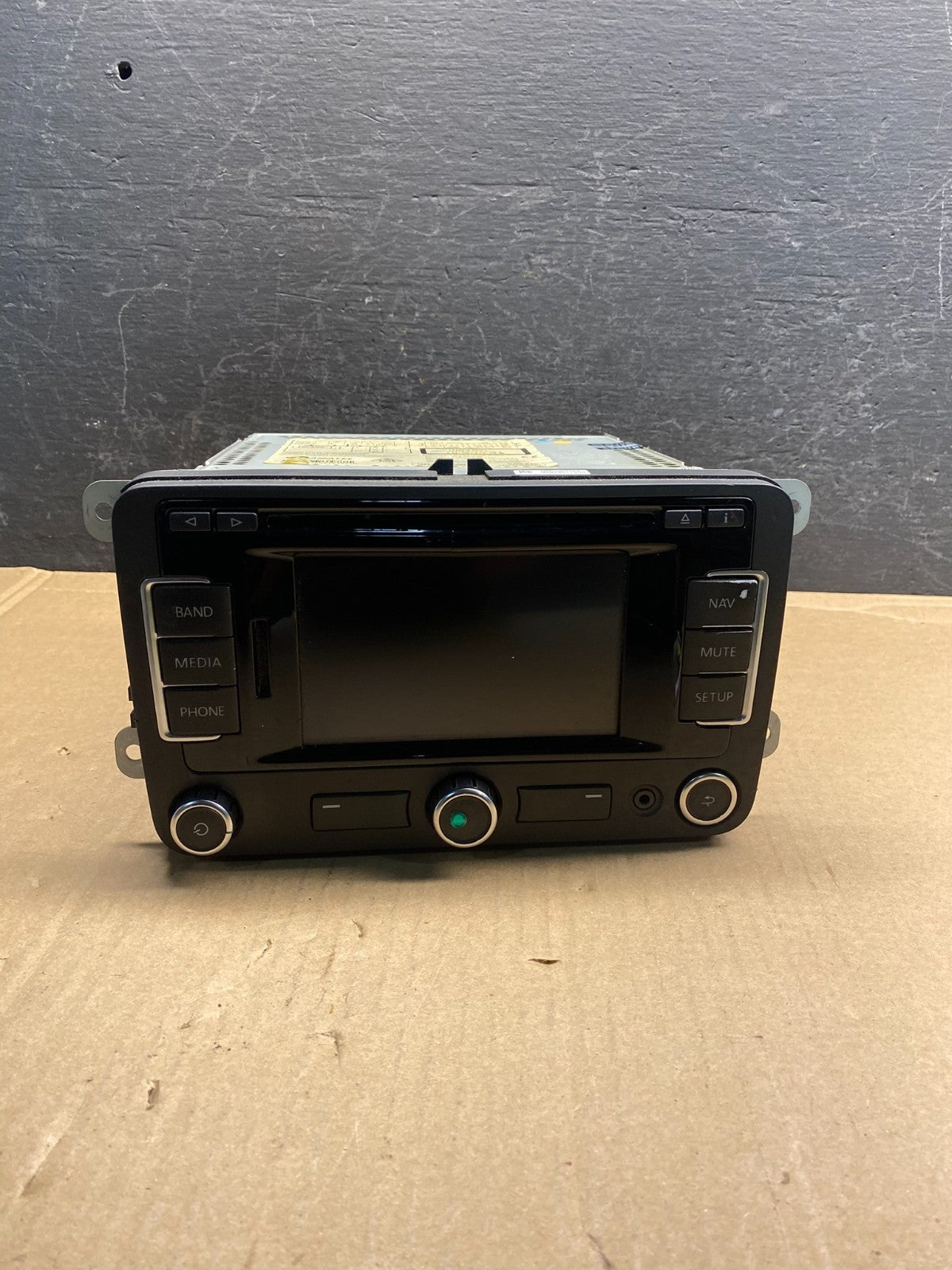2012 to 2016 Volkswagen Golf GTI Radio CD Player AM/FM ae7918 DG0
