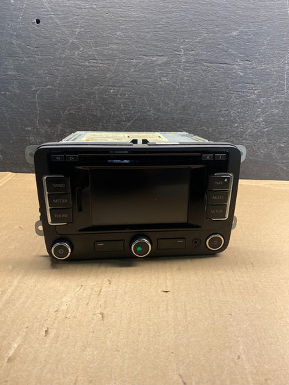 2012 to 2016 Volkswagen Golf GTI Radio CD Player AM/FM ae7918 DG0