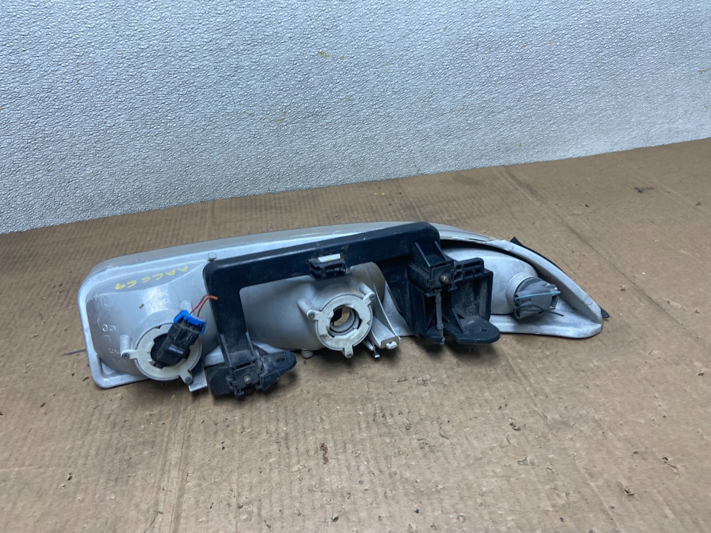 1997 - 2000 Saturn SC S Series Coupe Left Driver LH Halogen Headlights AA6669 DG5