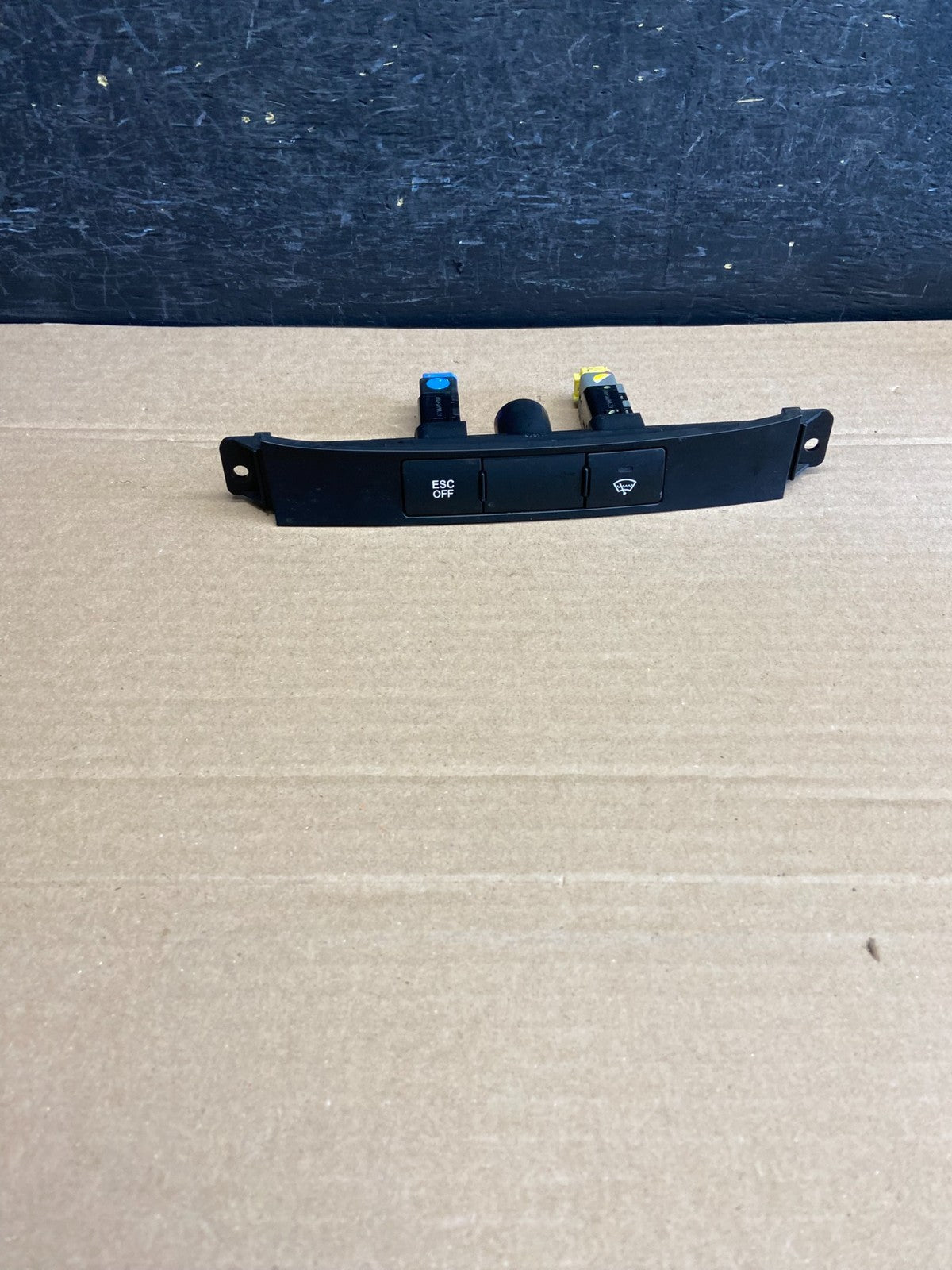 2006 - 2012 Kia Sedona Entourage Front Wiper Switch ESC OFF AG4973 DG0