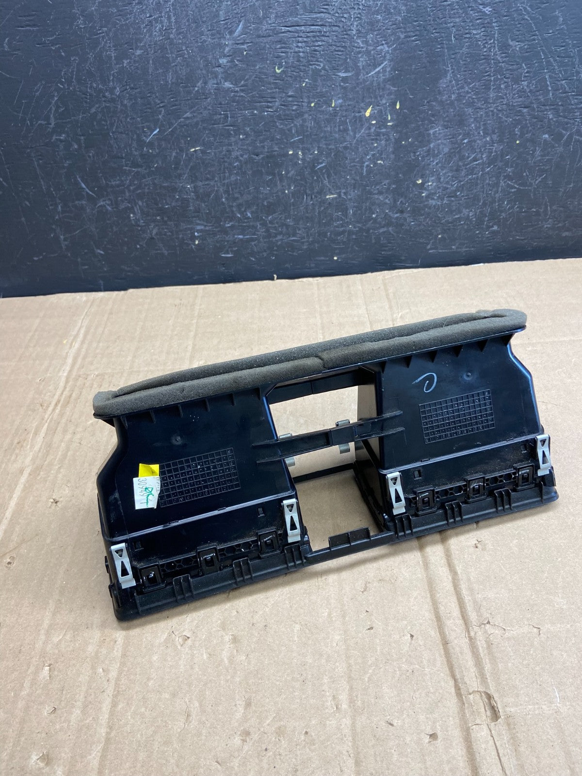 2012 - 2015 Volkswagen Passat Dash Dashboard Middle Center Air Vent OE ad7102 DG4