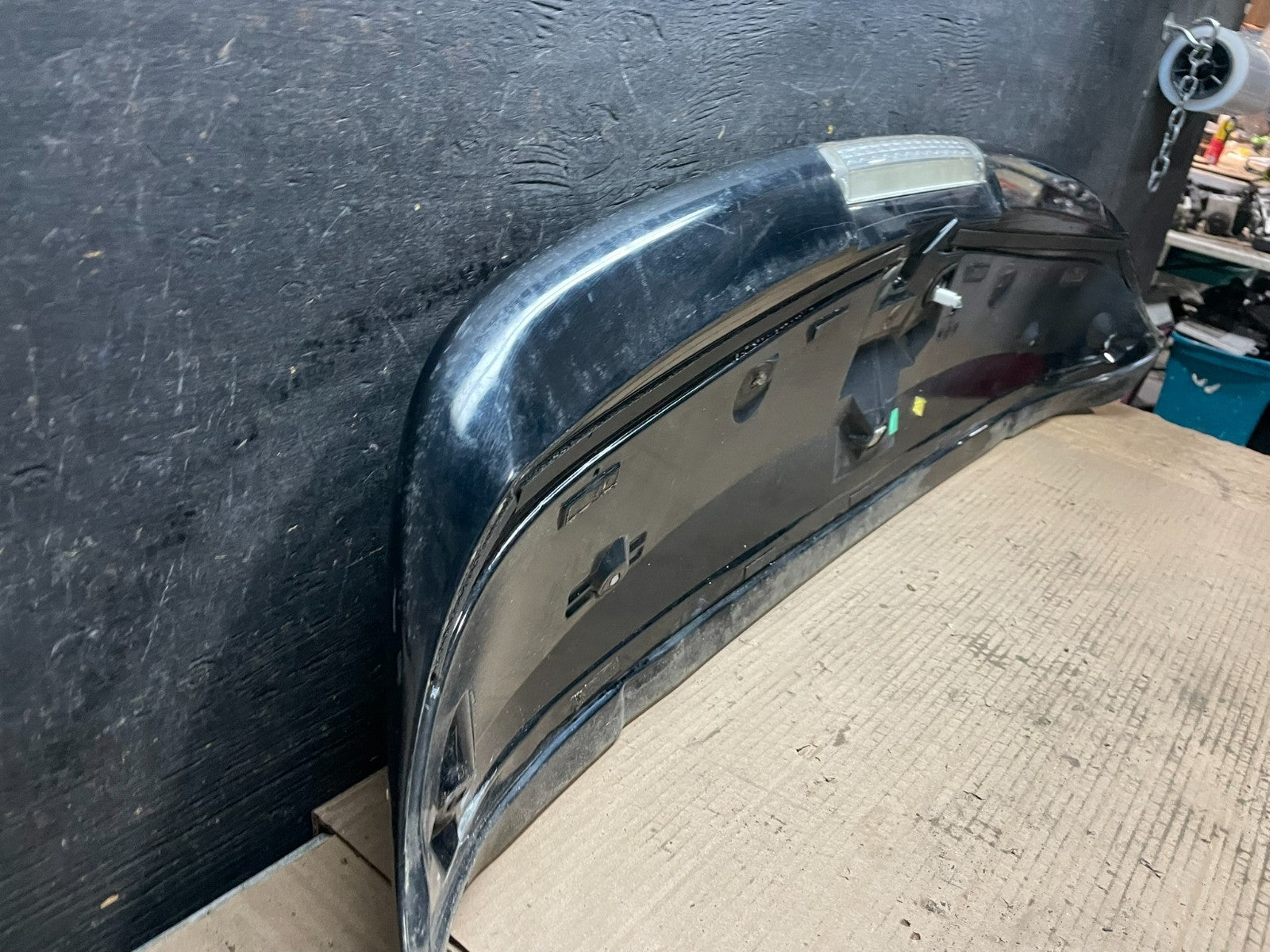 2004-2009 Lexus RX330 RX350  Rear Trunk Tail Gate Lift Gate Spoiler OEM U8134 DG10