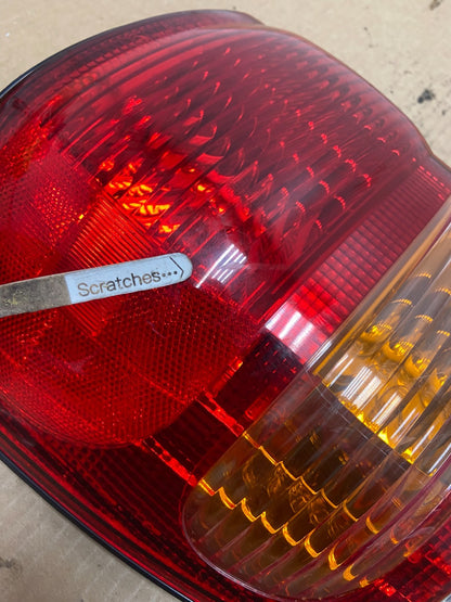 1998 to 2002 Toyota Land Cruiser Right Passenger RH Side Tail Light AG2385 DW3