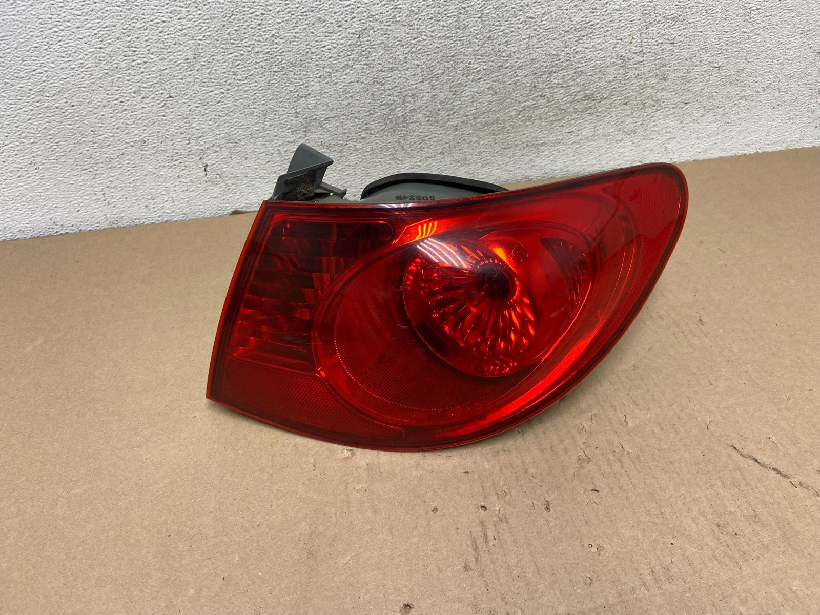 2007 to 2010 Hyundai Elantra Sedan Right Passenger Side Tail Light AG5765 DW0