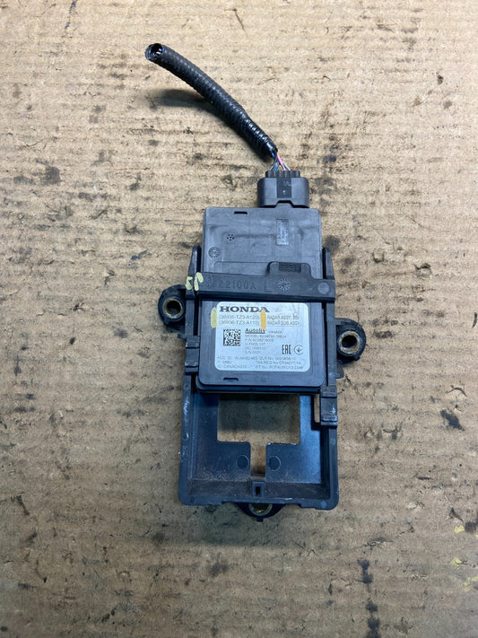 2015 2017 Acura TLX Right Passneger Blind Spot Sensor Radar Module aa0825 DG0