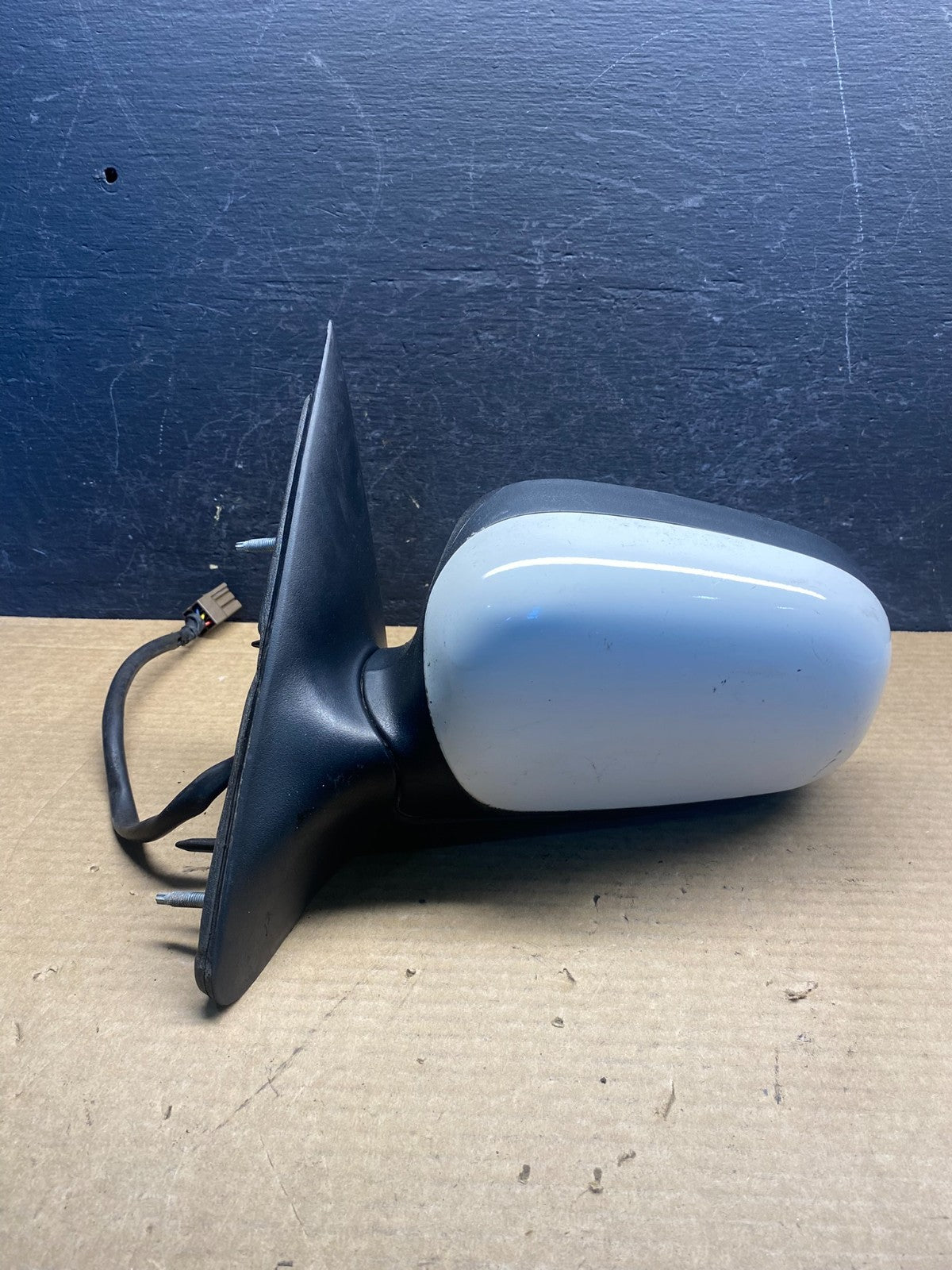 2003 - 2011 Ford Crown Victoria Left Driver LH View Door Mirror AF4187 DW0