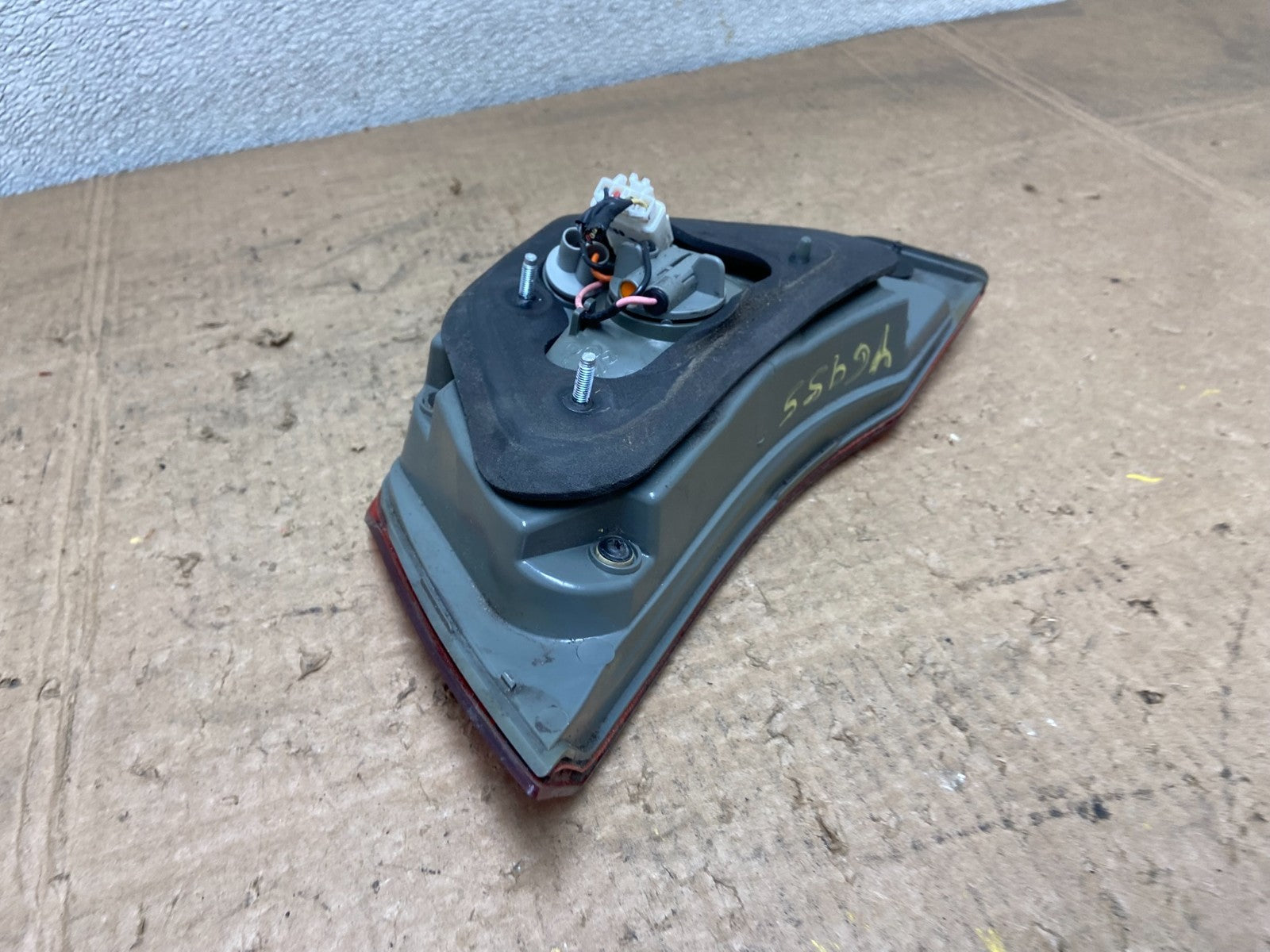 2009 - 2010 Kia Optima Right Passenger RH Side Inner Tail light Oem Y6955 DW7