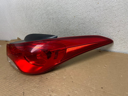 2011 2012 2013 Hyundai Elantra Sedan Right Passenger Tail Light AG9280 LK2