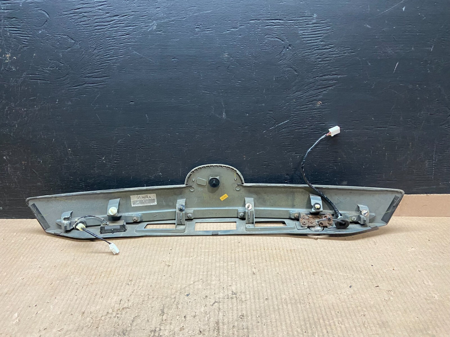 2007 to 2009 Mazda CX-9 Trunk Lid Garnish Panel Molding Trim Backup Camera E41037