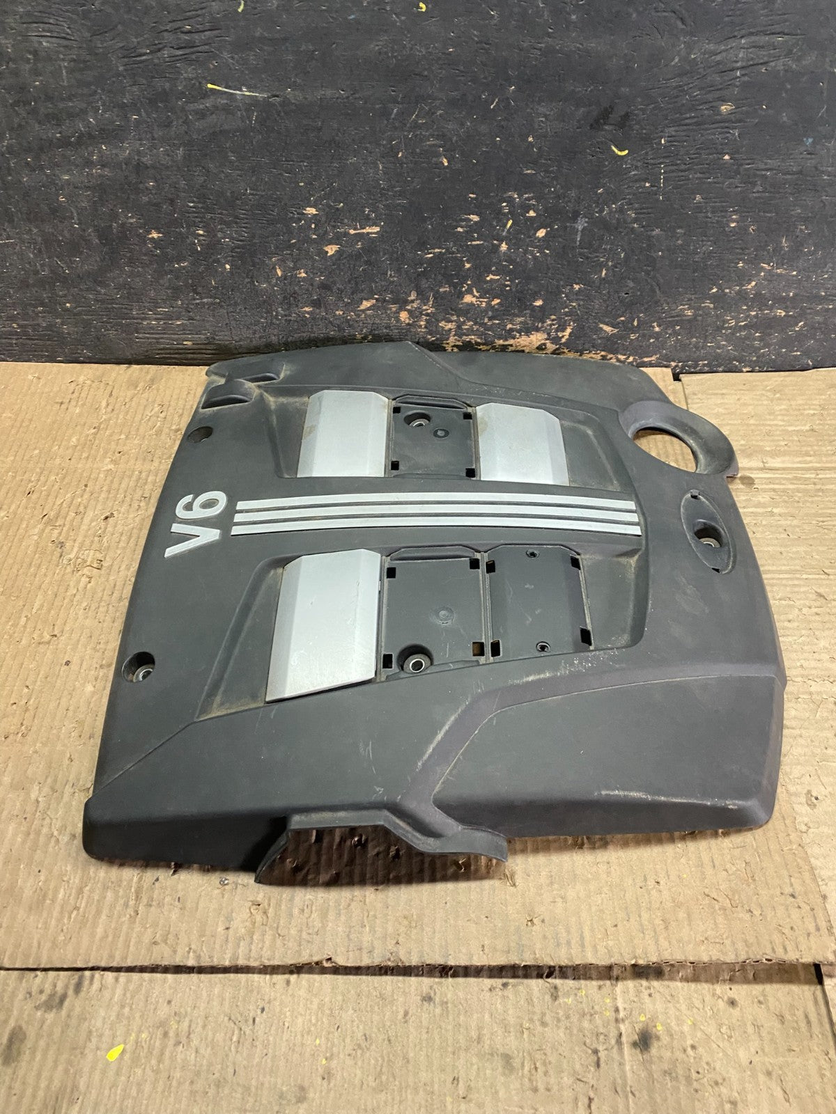 2003 to 2008 Hyundai Tiburon V6 OEM Engine Motor Cover Oem w9852 DG3