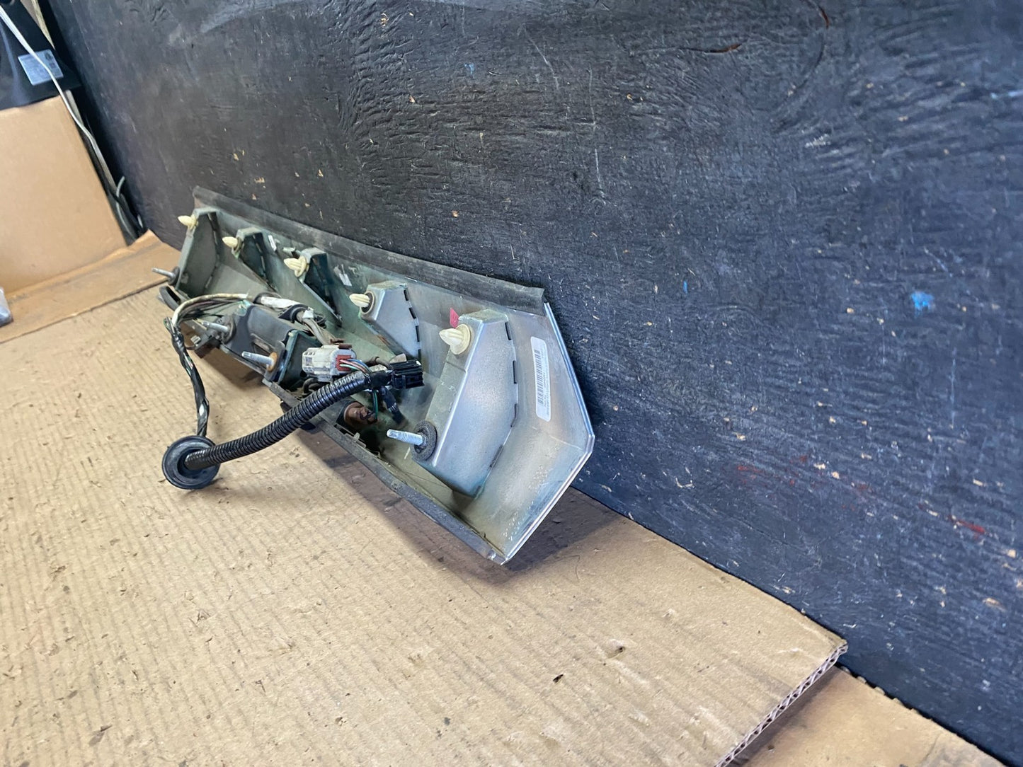 2011-2015 GMC Terrain Tailgate Liftgate Chrome Finish Molding Camera S3368 DG6