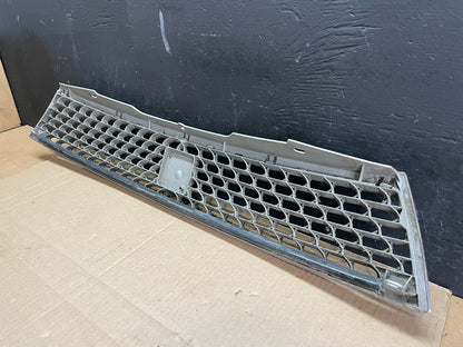 2003 2004 2005 Saturn L L200 L300 Front Upper Grill Grille AB7591 DG7