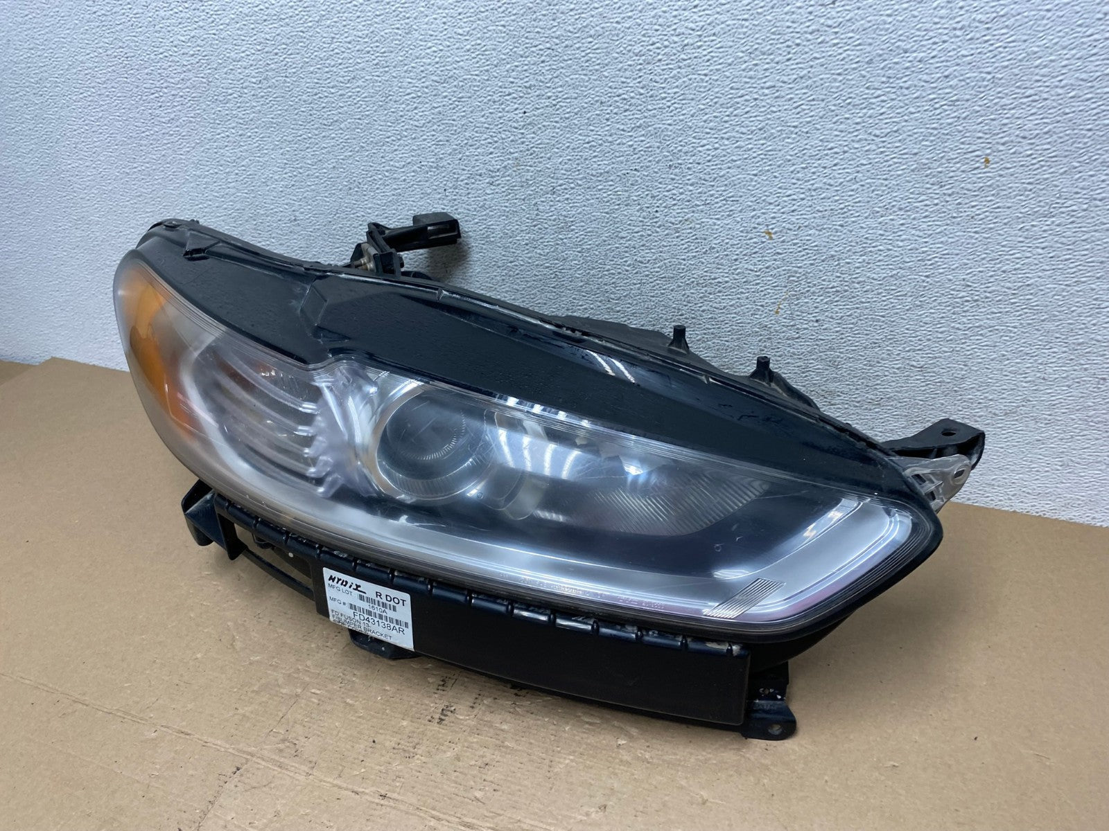 2013 to 2016 Ford Fusion Right Passenger Rh Side Headlight AF4510 LK1