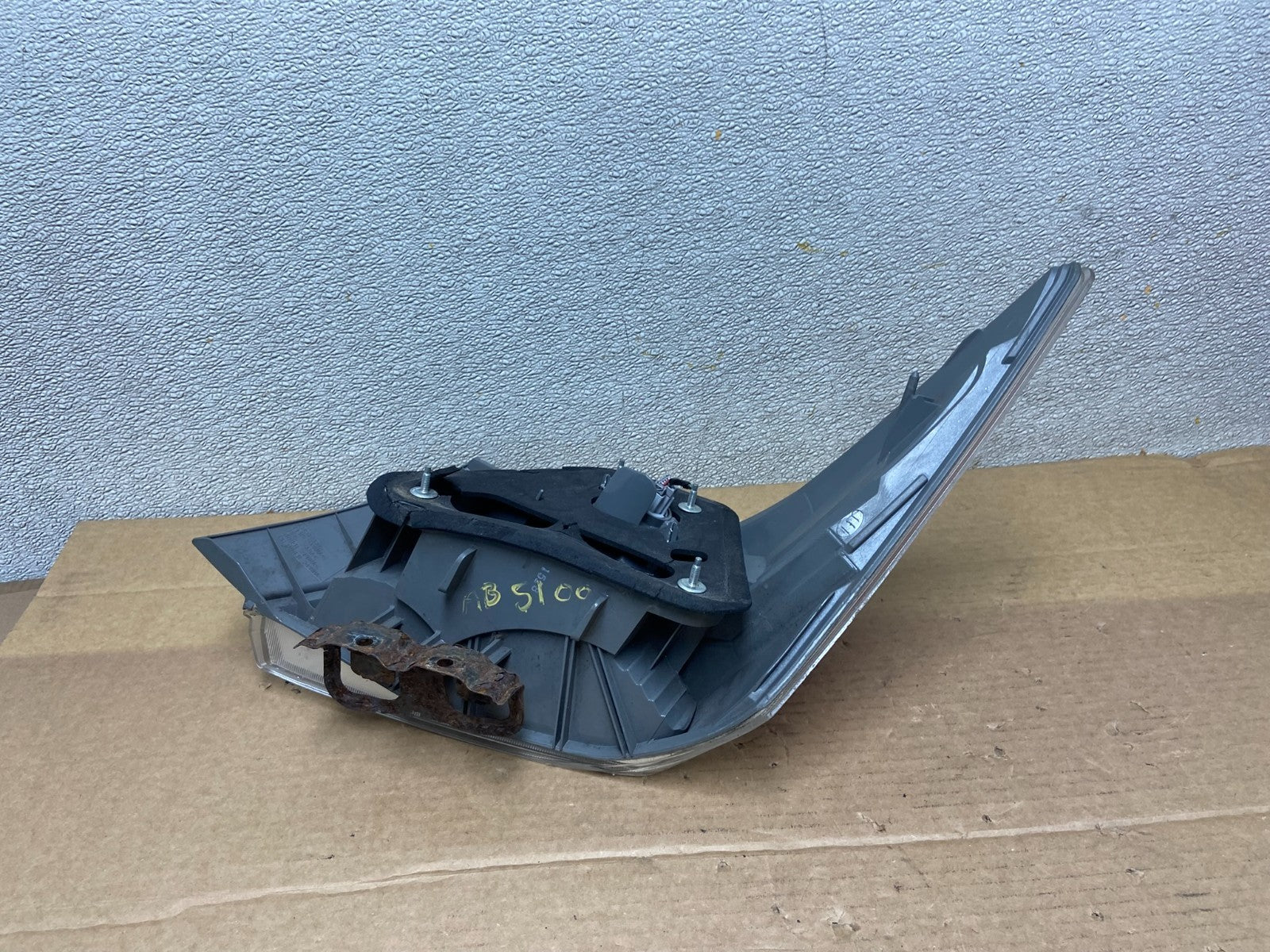 2008 to 2012 Honda Accord Sedan Tail light Left Driver LH Side AB5100 DW6