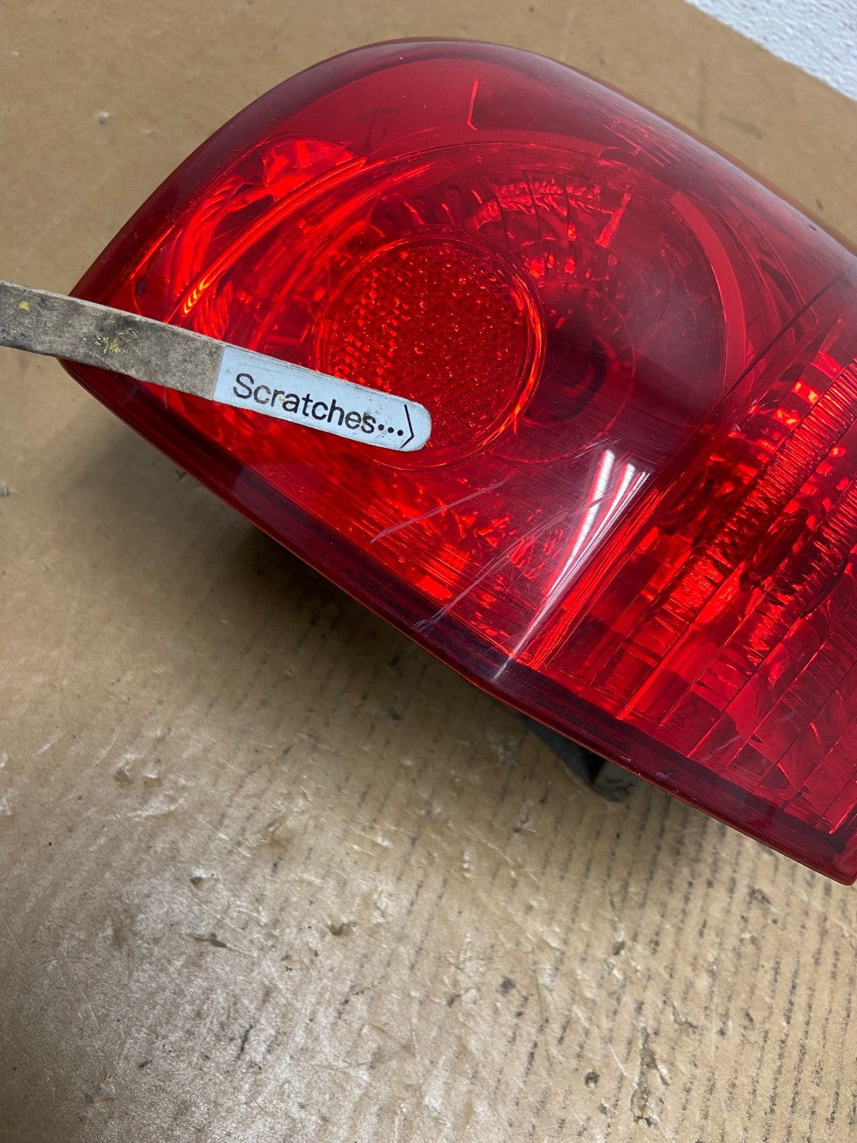 2006 to 2010 Toyota Sienna Left Driver LH Side Tail Light AE0390 LK3