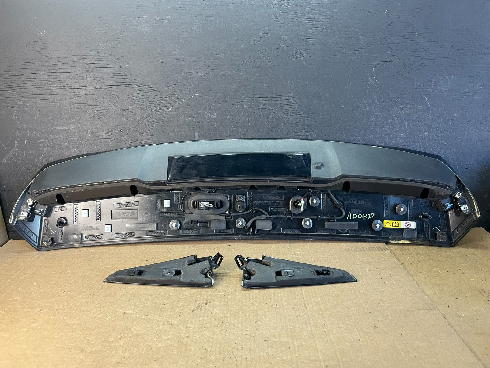 2020 to 2023 Ford Explorer Rear Liftgate Spoiler Wing AD0427 DG6