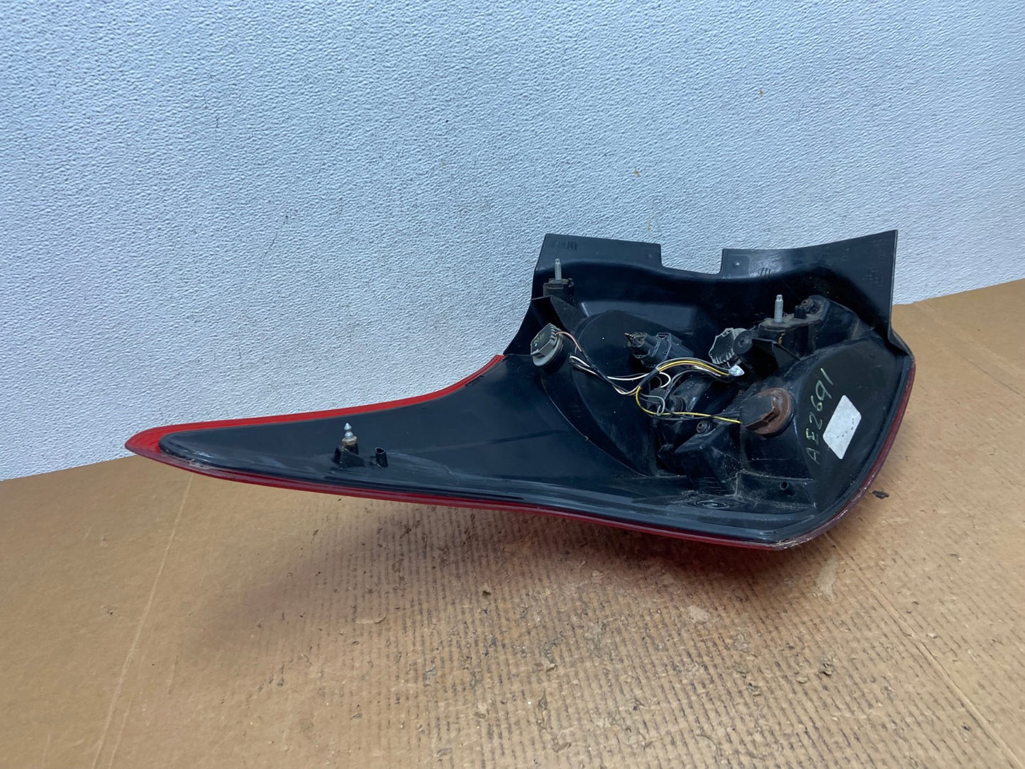 2012-2014 Ford Focus Hatchback Right Passenger Side Rh Tail LIght AE2691 LK6