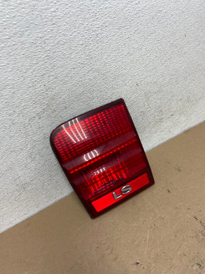2000 2001 2002 Lincoln Ls Right Passenger RH Side Inner Tail Light AF4772 LK2