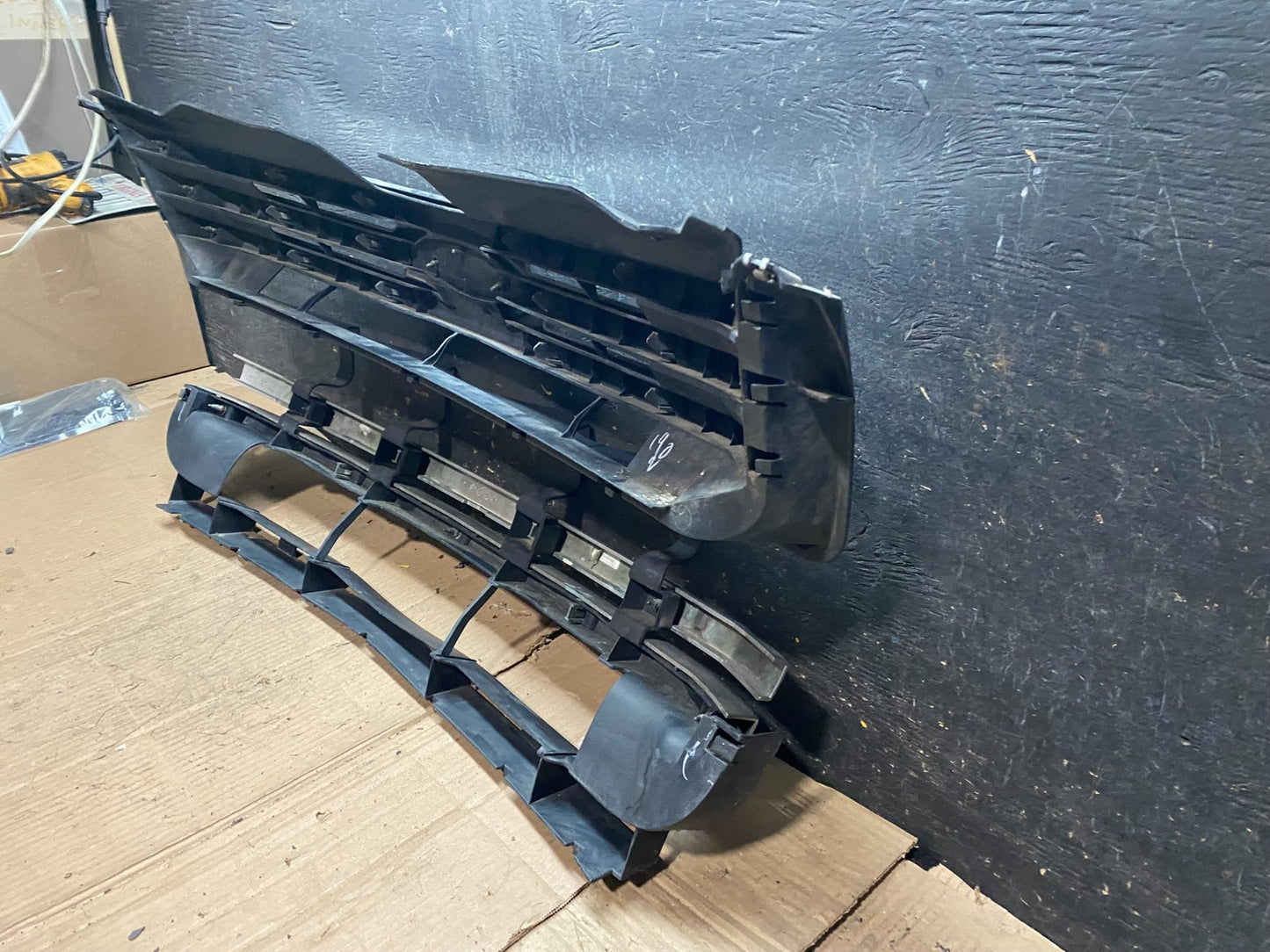2006-2009 Ford Fusion Grill Grille With Emblem Upper Lower Oem w4819 DG6