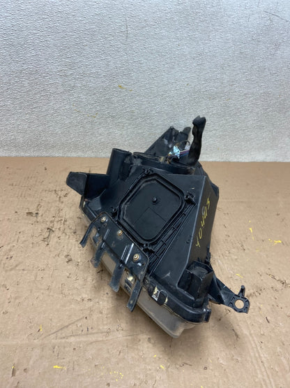 2006-2009 Toyota Prius Left Driver LH Side Blue Headlight Halogen Oem Y0443 GD6