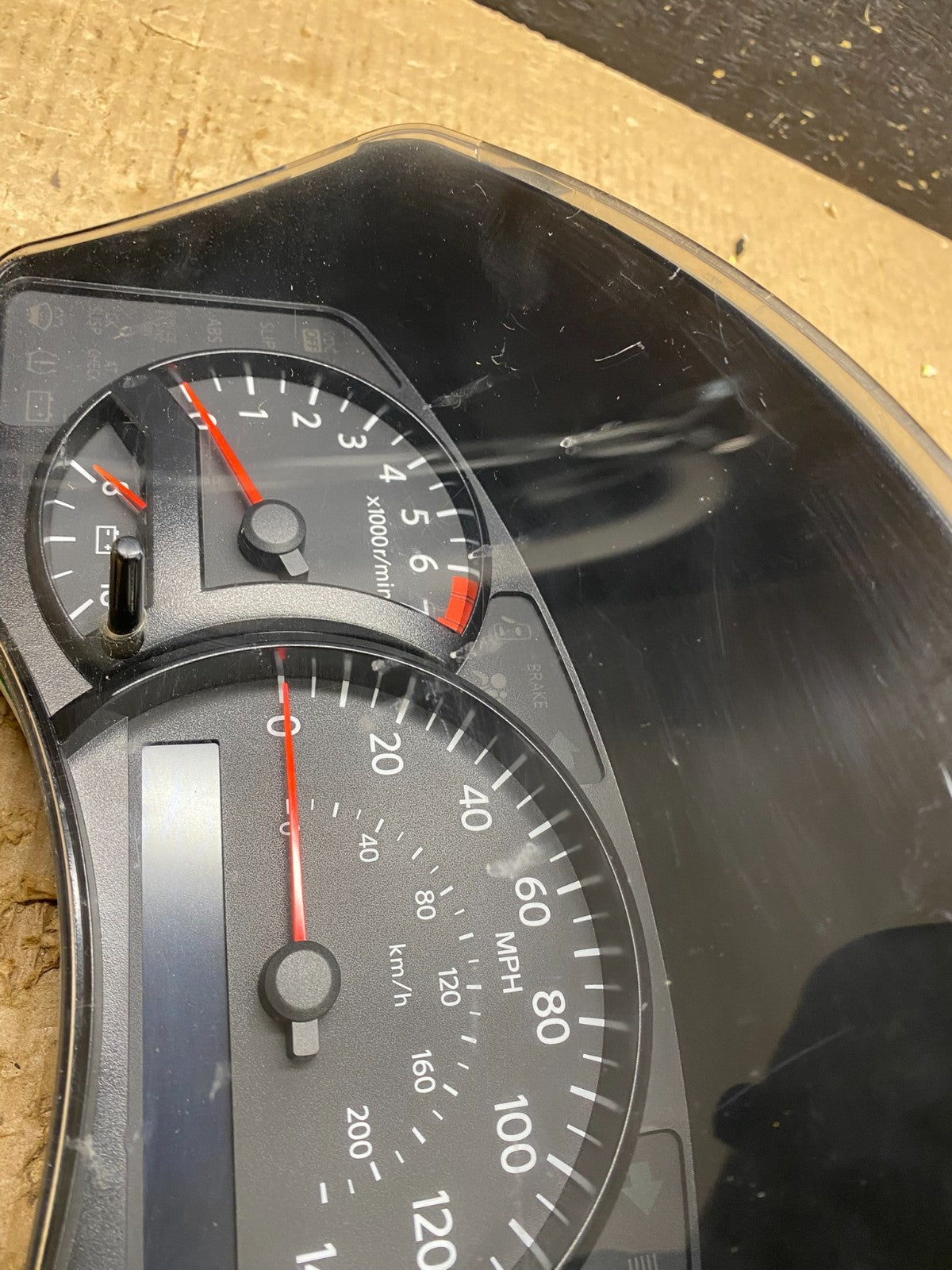 2005 to 2007  Nissan Titan Speedometer Cluster Gauge Bezel OEM z9754 DG5