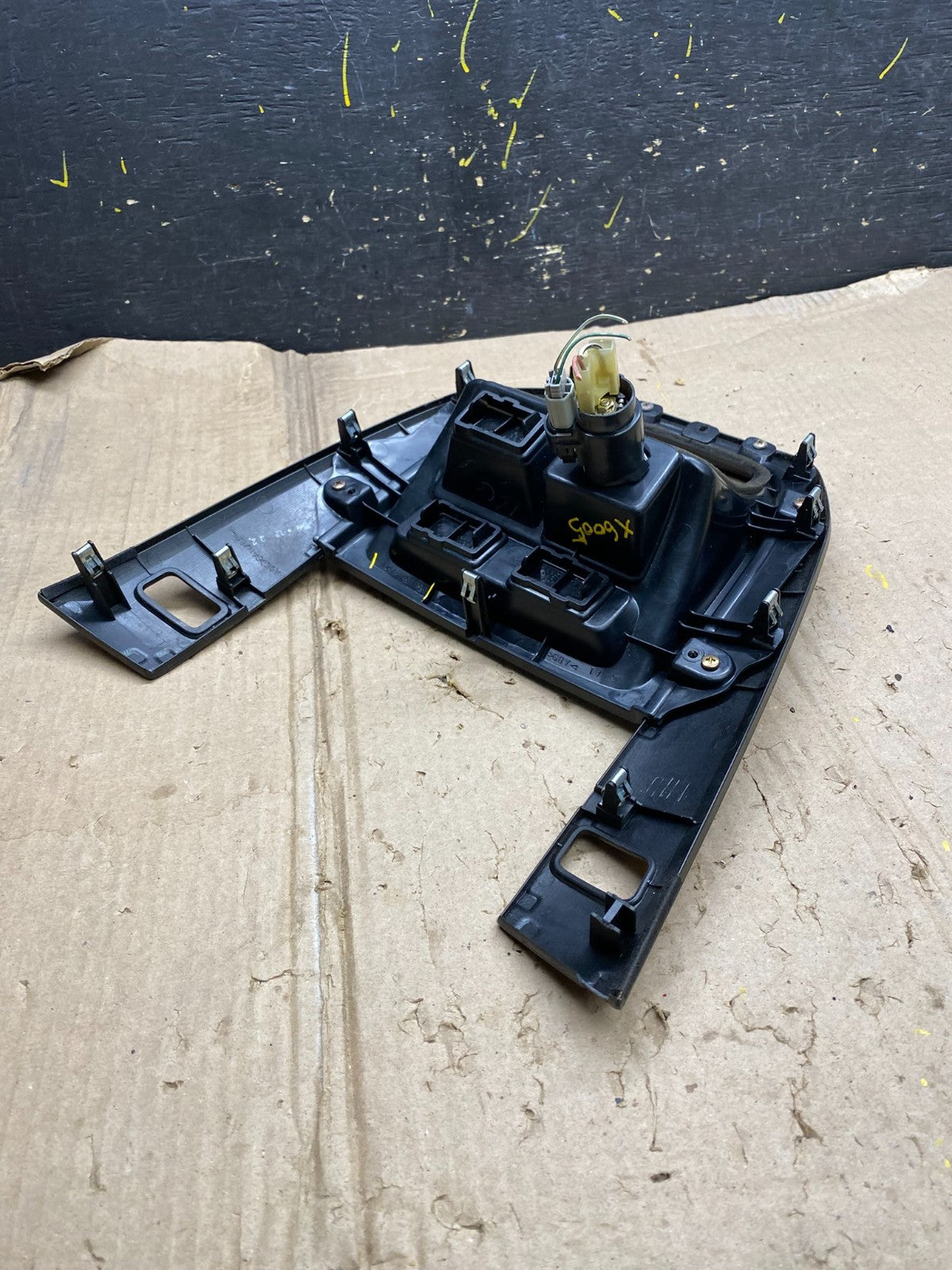 1999 to 2003 Lexus RX300 dash Console Center Shifter Floor Bezel OEM X6005 DG4