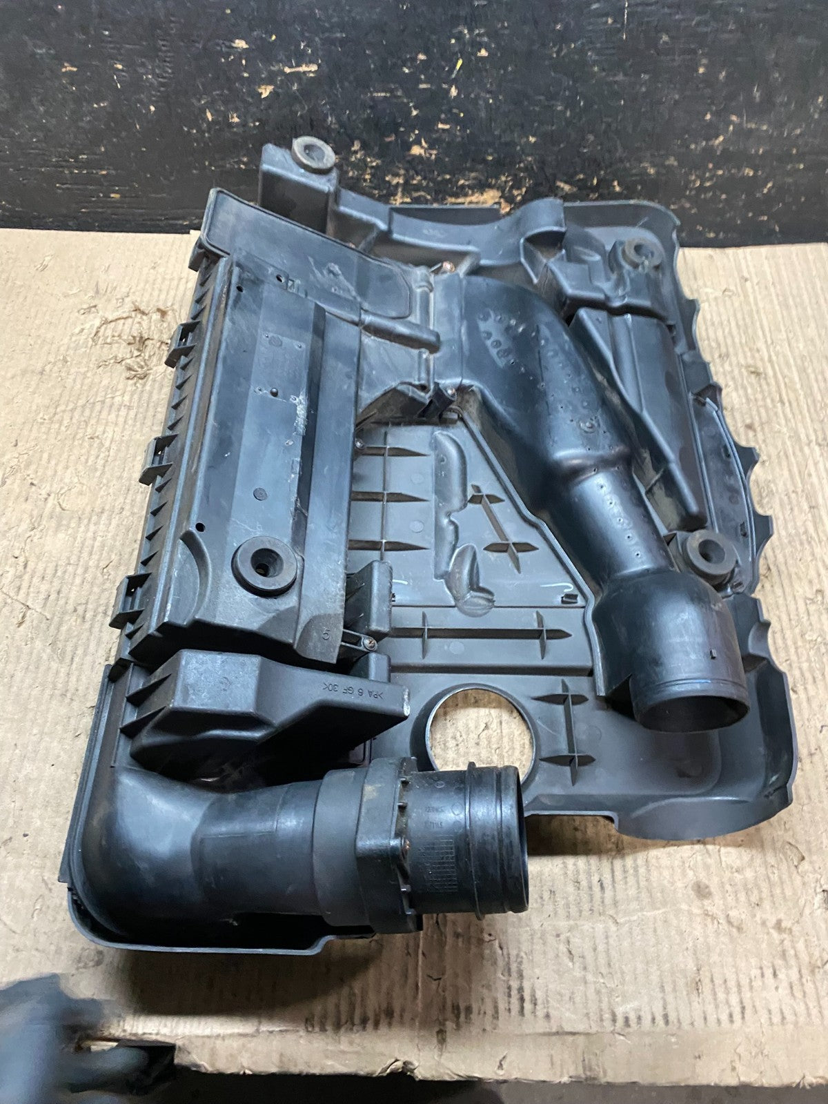 2005 - 2008 Volkswagen Jetta Beetle 2.5L Passat Engine Cover 07k129601G V4258 DG6