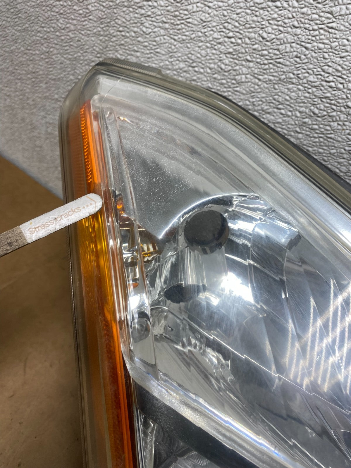 2009-2013 Nissan Rogue Right Passenger Xenon HID Headlight OEM X4897 DW5