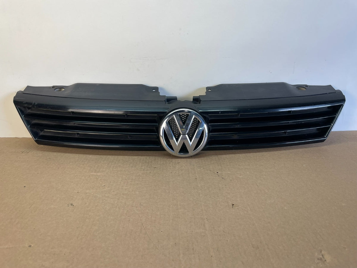 2011 to 2014 Volkswagen Jetta Sedan Front Upper Grille Grill ag9793 DG0