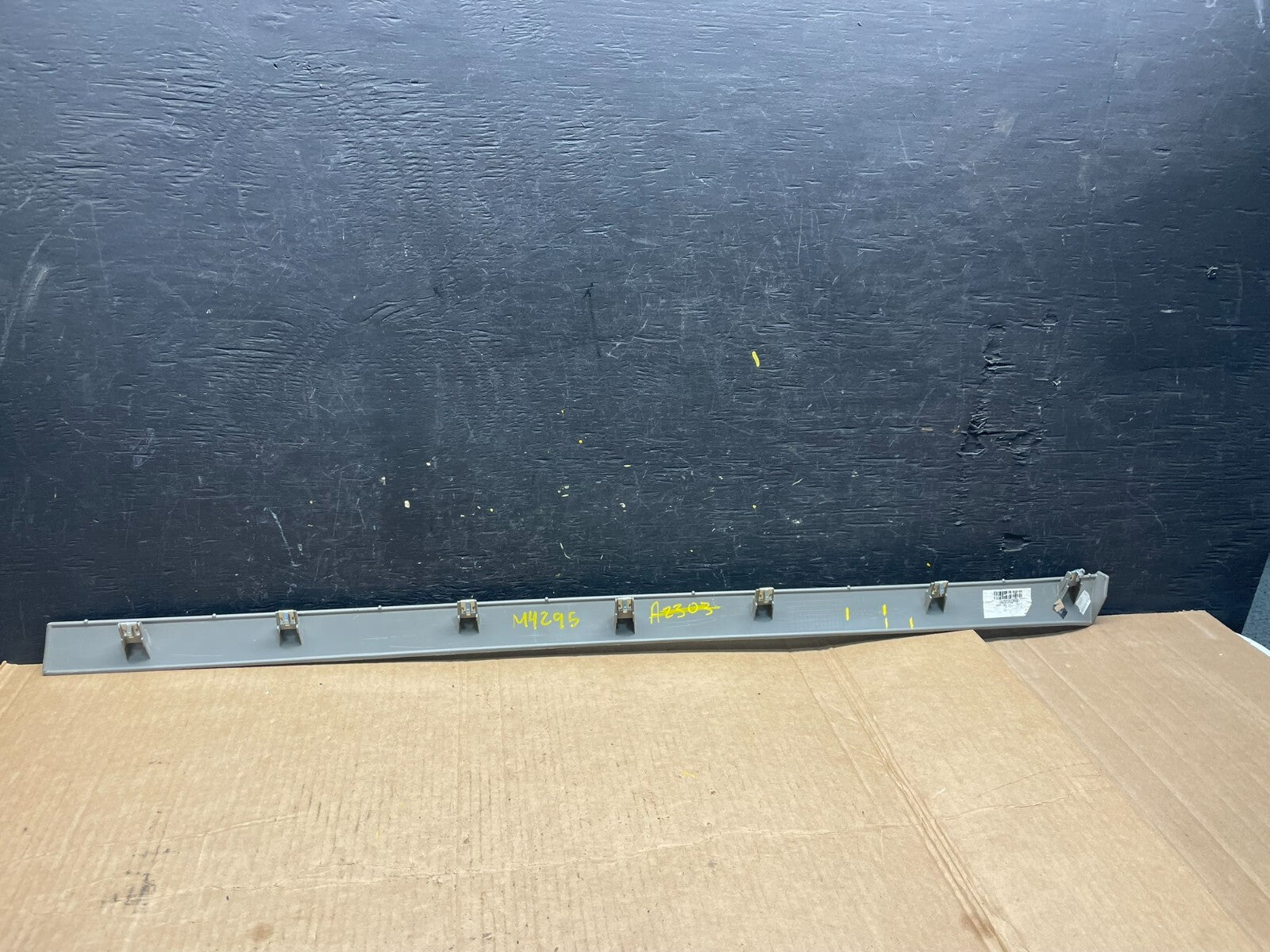2010-2015 Chevrolet Camaro Camaro Dashboard Trim Molding M4295 DG2