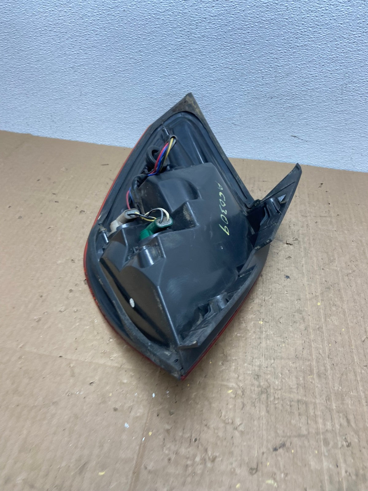 2008 2009 2010 Saturn Vue Right Passenger Rh Tail Light Side Oem AC0309 LK5